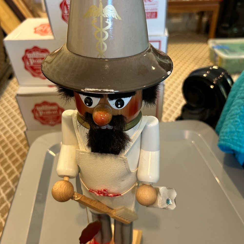 Steinbach Nutcracker DENTIST